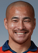 ยูทากะ  โยชิดะ